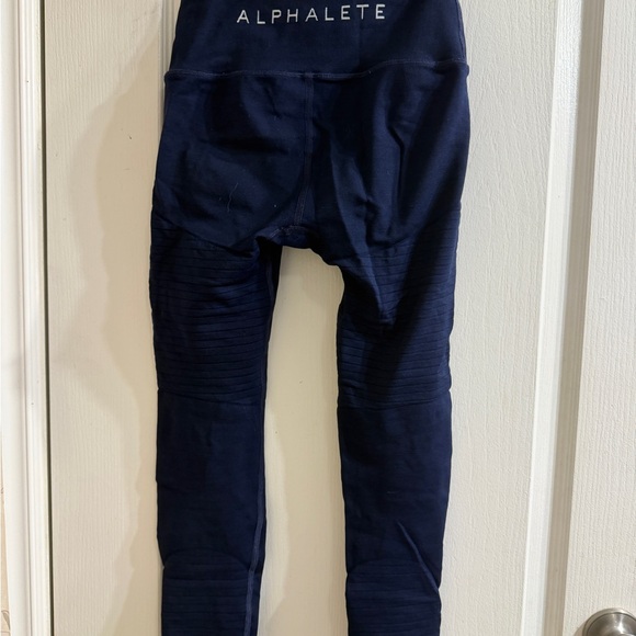 Alphalete Pants - Alphalete Amplify Ultra-High Rise Leggings